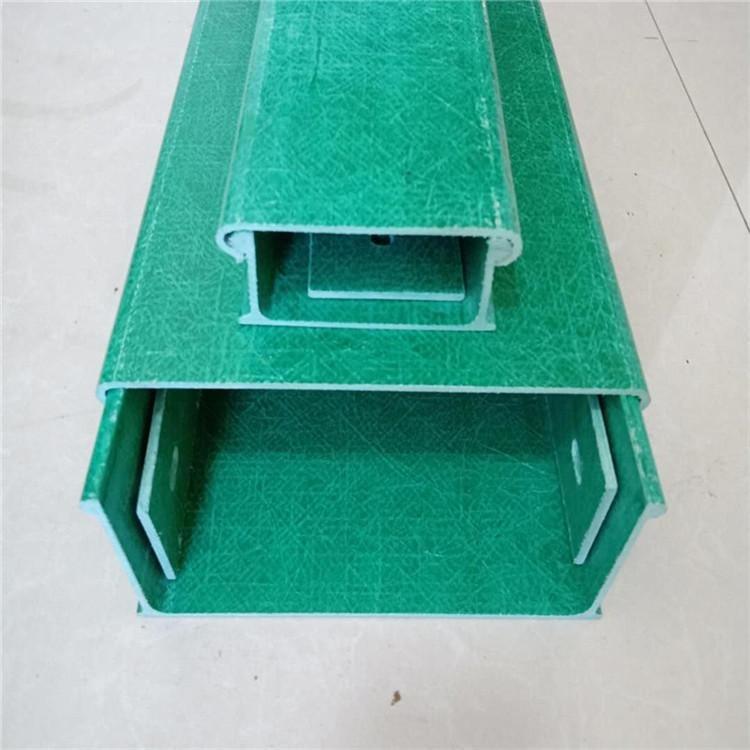 賀州市槽式梯式防腐玻璃鋼電纜橋架生產(chǎn)廠家批發(fā)價現(xiàn)貨