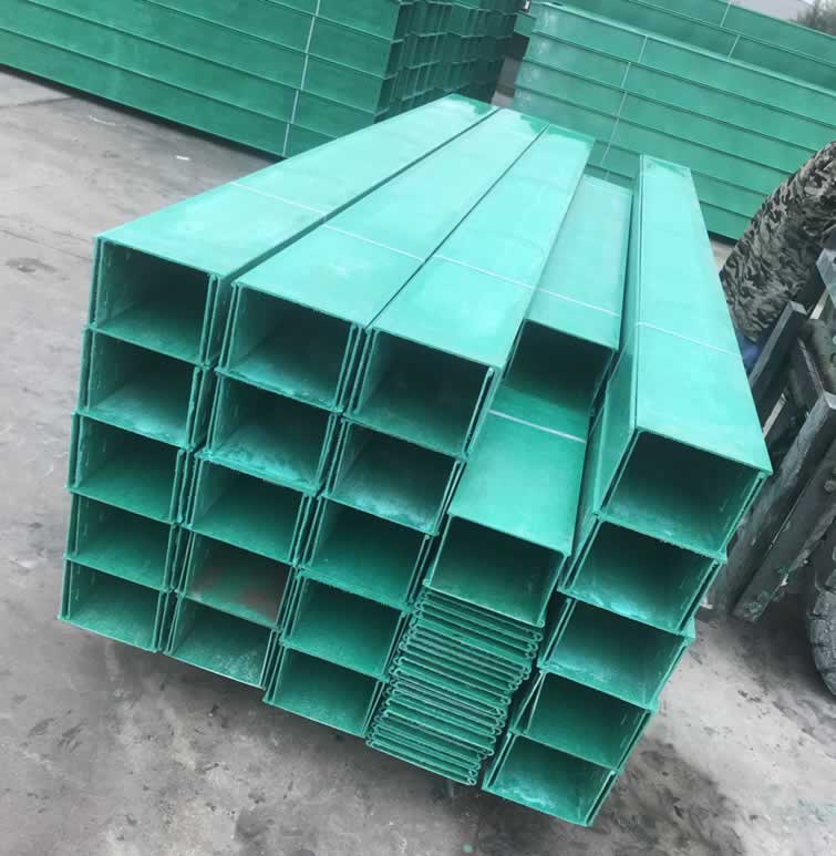 防腐玻璃鋼電纜橋架優(yōu)勢(shì)是什么？